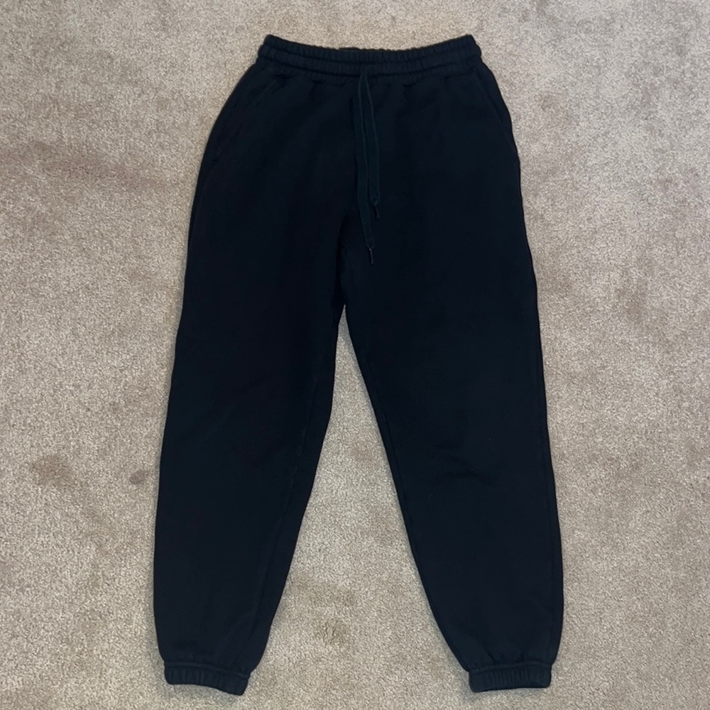 Black fabletics sweat pants